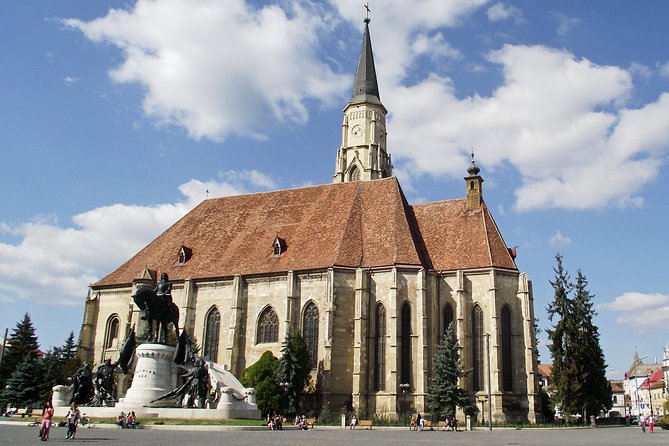 Cluj - walking city tour - Matia Corvin House and the city’s royal connection
