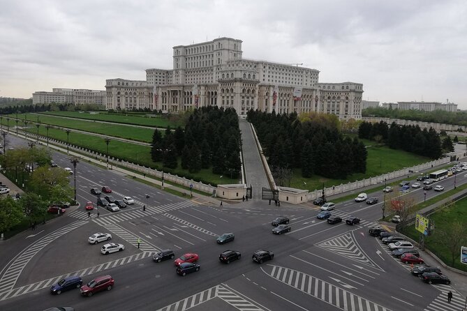Contrasts of Communism - Small Group Walking Tour in Bucharest - Revolution Square: the speech that ended in silence