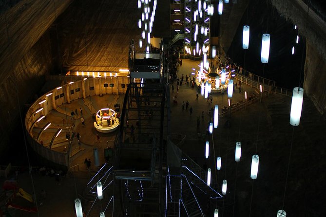 Curly Tour - Day trip from Cluj :) - Turda Gorge: choose between 5 and 9 kilometers