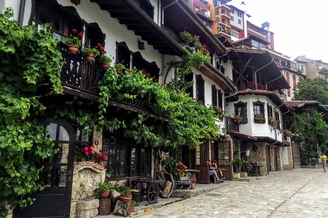 Day Trip to Bulgaria and Veliko Tarnovo from Bucharest - Basarbovo and the climb to the rock church