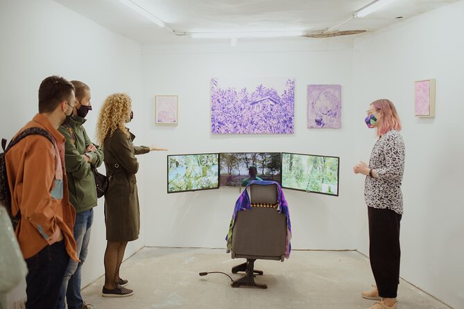 Discover the local art scene with ArtCrawl - Starting at White Cuib on Sextil Pușcariu Street