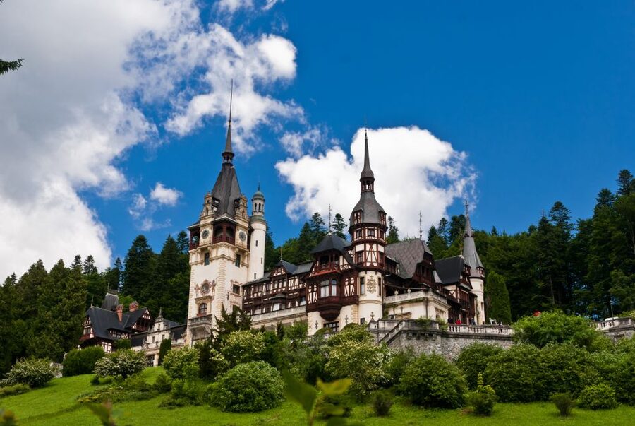 Discover Transylvania: Peles, Bran, Sighisoara in 2 days - The Transfagarasan option from July to October