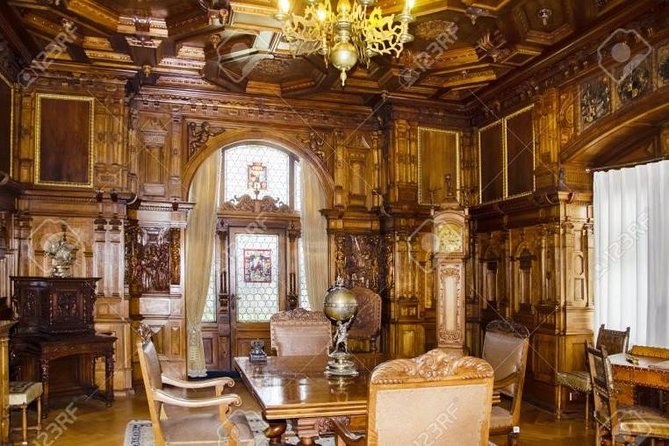 Dracula and Peles Castles Premium Tour with Hotel pick-up - Booking details that can change your day