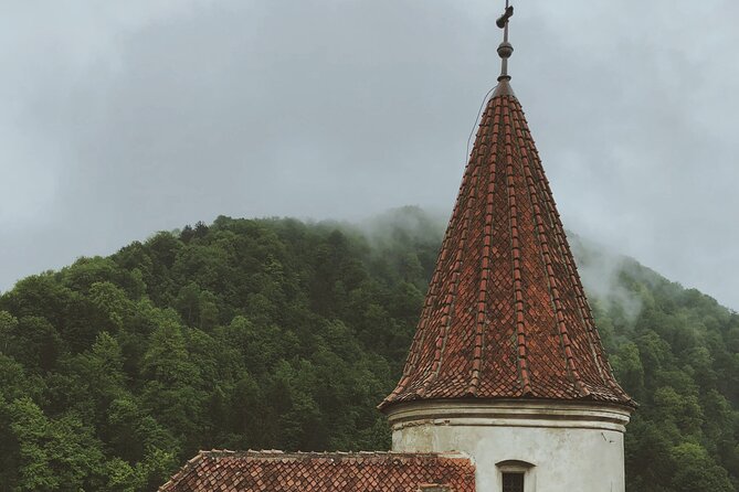 Dracula Experience In Transylvania - Day one: Snagov, Bran Castle, and Brasov