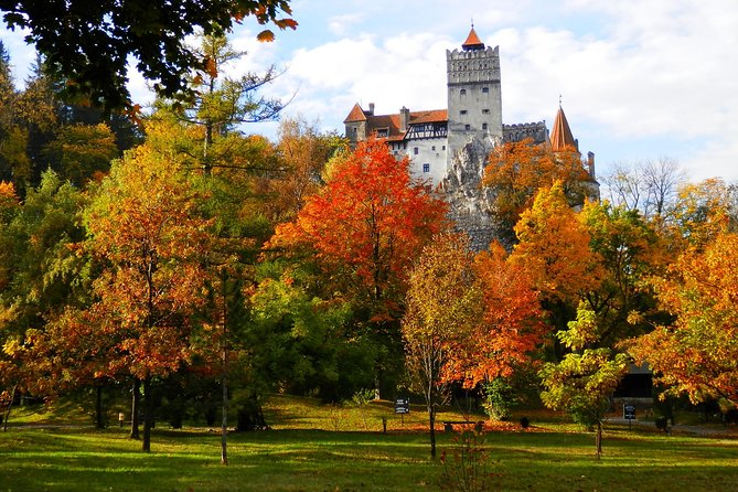 Dracula's Castle & Peles Palace Tour from Bucharest Including Brasov Old Town - Peles Palace: royal comfort in Sinaia