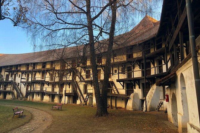 Experience the History of Bran Castle and Saxon Fortifications in Burzenland - Guide quality and the value of the commentary