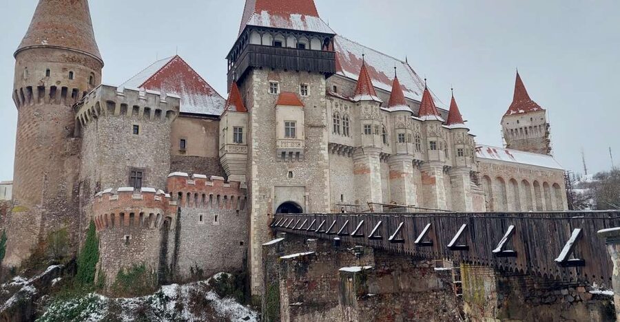 From Brasov: Corvin Castle and Sibiu (Optional Sighisoara) - What the castle visit feels like in practice