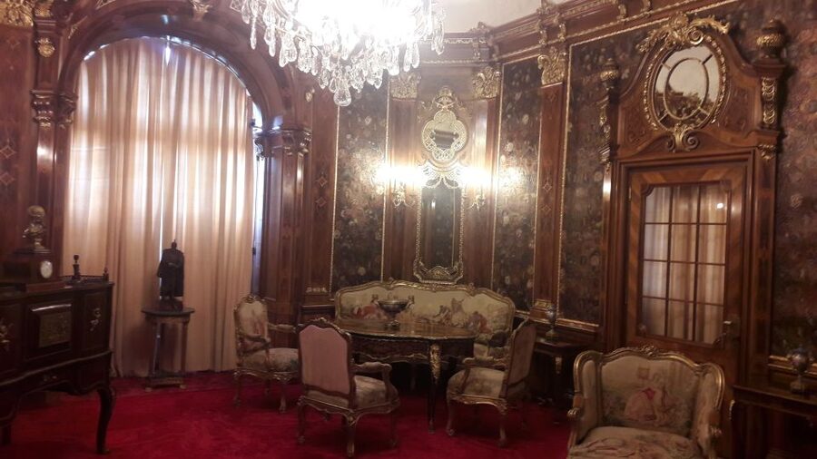 From Brasov: Peles Castle, Bran Castle & Cantacuzino Castle - Five things to know before you go