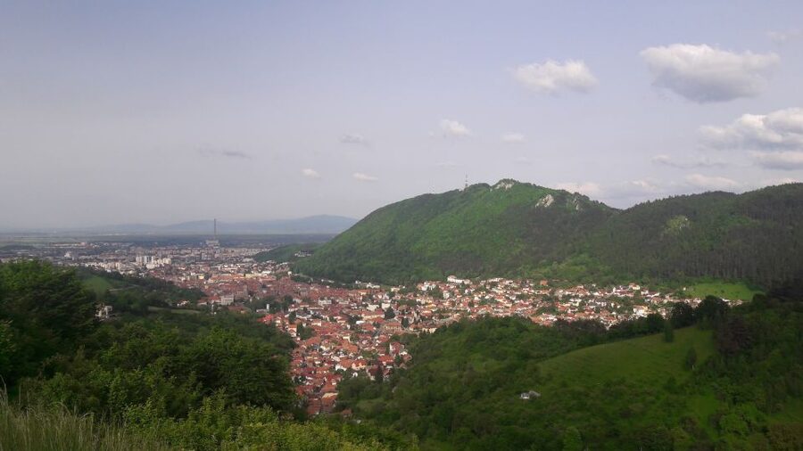 From Brasov: Peles Castle, Bran Castle & Cantacuzino Castle - How the driving time shapes the day