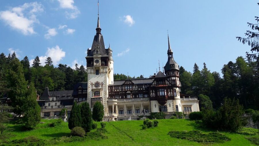 From Brasov: Peles Castle, Bran Castle & Cantacuzino Castle - Who will enjoy this tour most