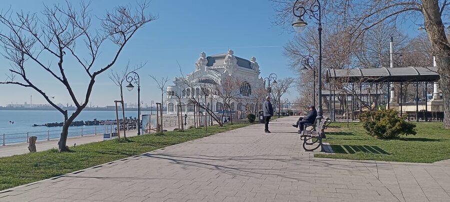 From Bucharest: Black Sea Constanța Day Tour - What the $136 price really covers