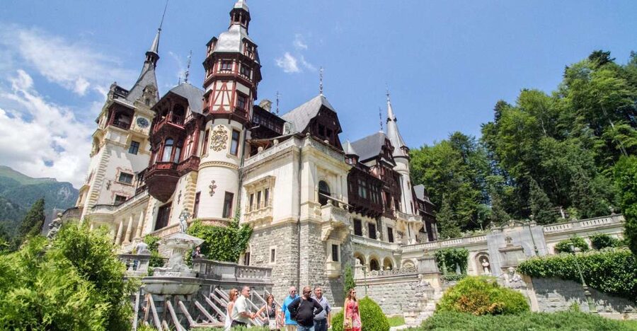 From Bucharest: Brasov Peles & Dracula's Castle Day Tour - Should you book it?