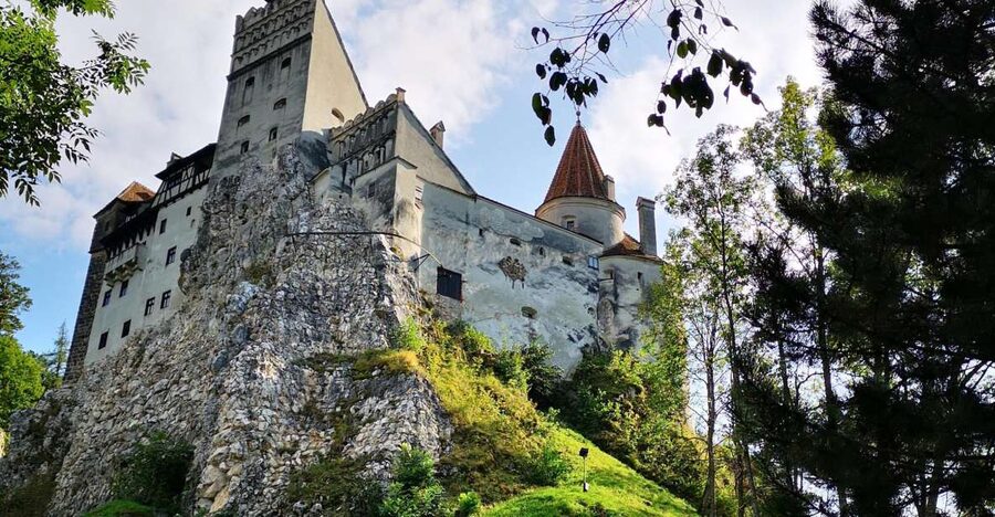 From Bucharest: Full-Day Private Dracula Tour - Sinaia and the approach to Peles Palace