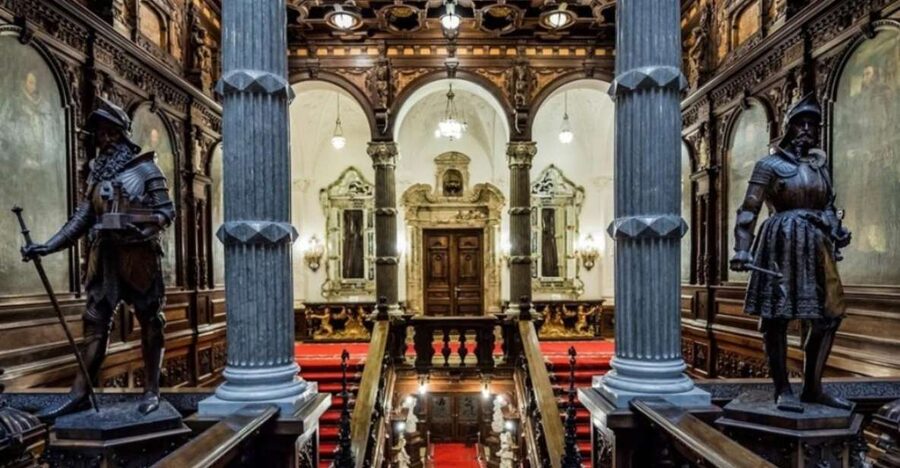From Bucharest: Sinaia Full-Day Tour - Peleș Castle, the royal centerpiece