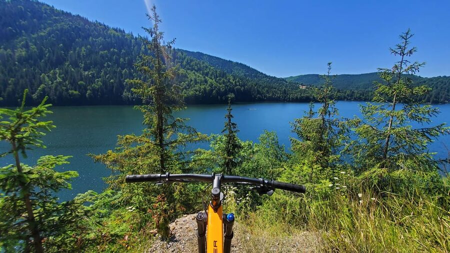 From Cluj: Mountain Bike around Lake Dragan - The final 2 kilometers are easier on tired legs
