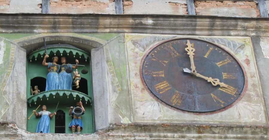 From Cluj: Sighișoara and Church of Biertan Guided Tour - One hour to explore Sighișoara on your own