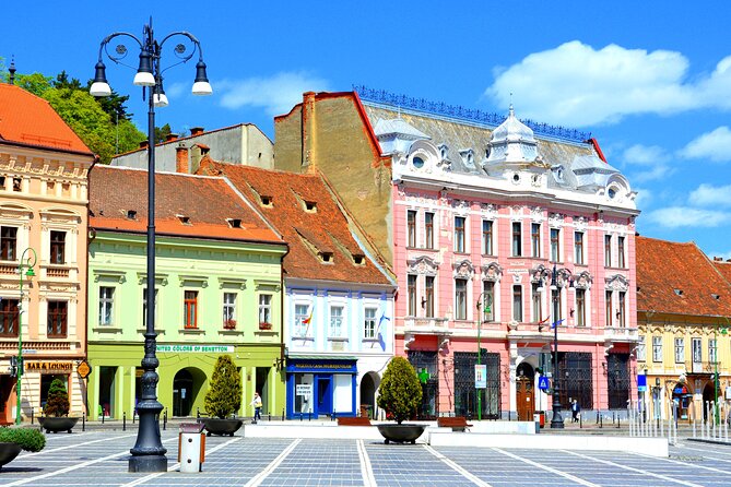 Guided Tour to Dracula Castle, Peles Castle and Brasov - A long road day, with traffic as the wild card