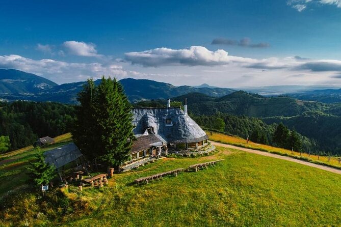 Hiking thought the best mountain villages in Romania-Private tour from Brasov - Six hours on the EcoTrail around Moieciu de Sus