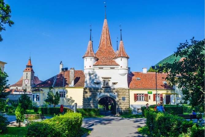 Medieval Brașov: Interactive City Game & Walking Tour - Weavers Bastion and the city’s defensive edge