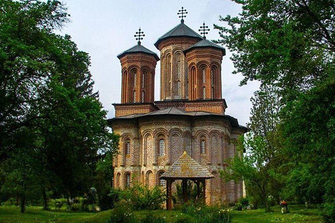 Mogosoaia Palace & Snagov Monastery: Private tour from Bucharest - A four-hour escape from Bucharest