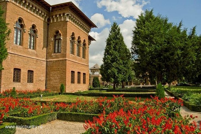 Mogosoaia Palace & Snagov Monastery: Private tour from Bucharest - Mogosoaia Palace and its quiet lakefront grounds