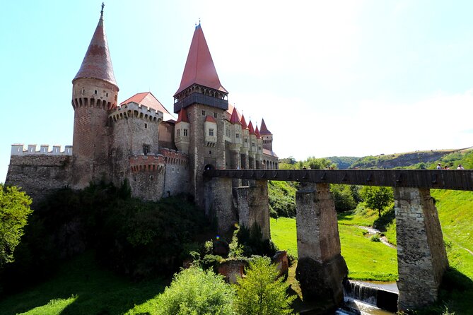 One Day in Transylvania - Departure from Timisoara - How the private format affects the value