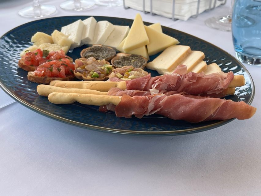 Peles & Cantacuzino Castles: Gourmet Wine & Cultural trip - What the private transport changes