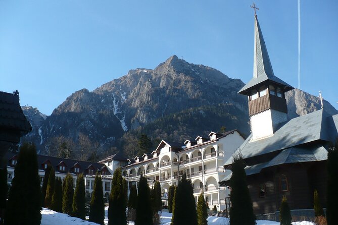 Peles Castle and optional Cantacuzino Castle from Brasov - Cota 1400 and the summer mountain views