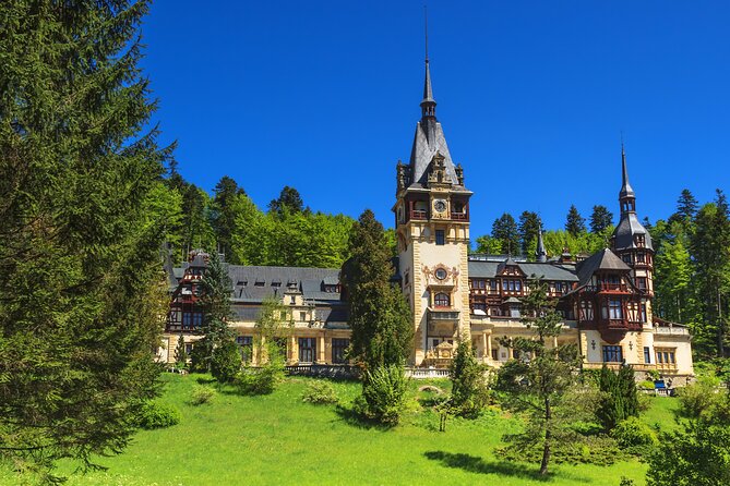 Peles Castle, Dracula Castle and Brasov old town - private tour from Bucharest - Key points before you book