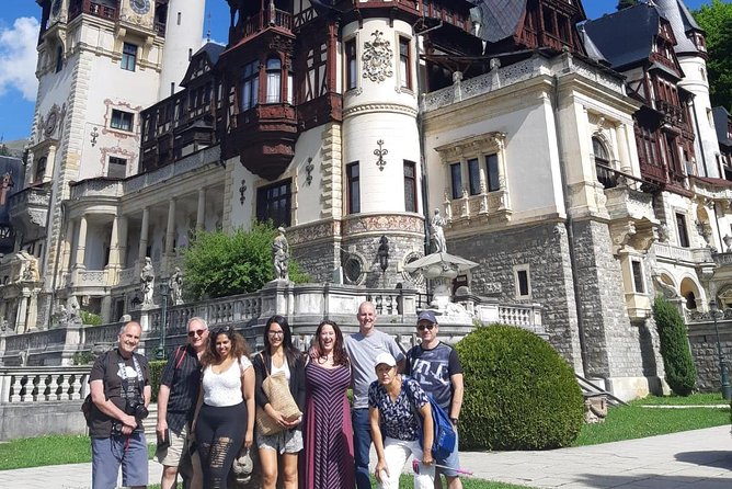 Peles Castle, Dracula's Castle and Medieval Town of Brasov in one day - Practical tips for a smoother day