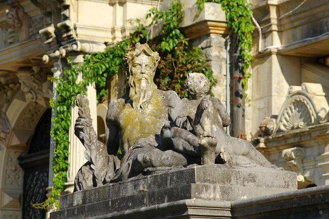 Peles Castle Skip-The-Line Guided Tour - Royal apartments and working rooms