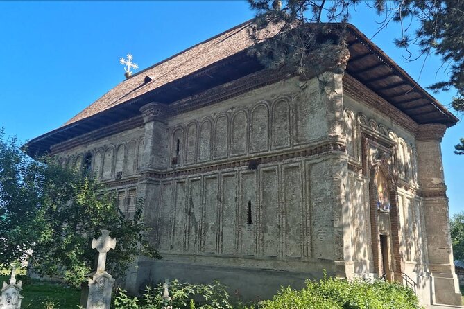Princely Court of Târgoviște and Curtea de Argeș Monastery - The guides and the quality of the day