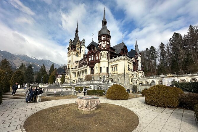 Private Day Trip from Bucharest: Dracula’s Castle, Peles & Brasov - Peleș Castle, Romania’s royal showpiece