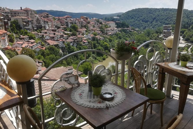 Private Day Trip to Bulgaria and Veliko Tarnovo from Bucharest - What the guides add to the day