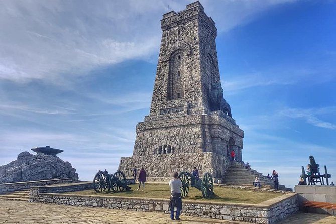 Private Daytrip to Buzludzha Monument and Veliko Tarnovo - Four hours among the walls of Tsarevets