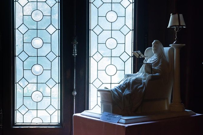 Private Full Day Trip to Peles & Bran (Dracula’s) Castles &Brasov - Who should book this experience?