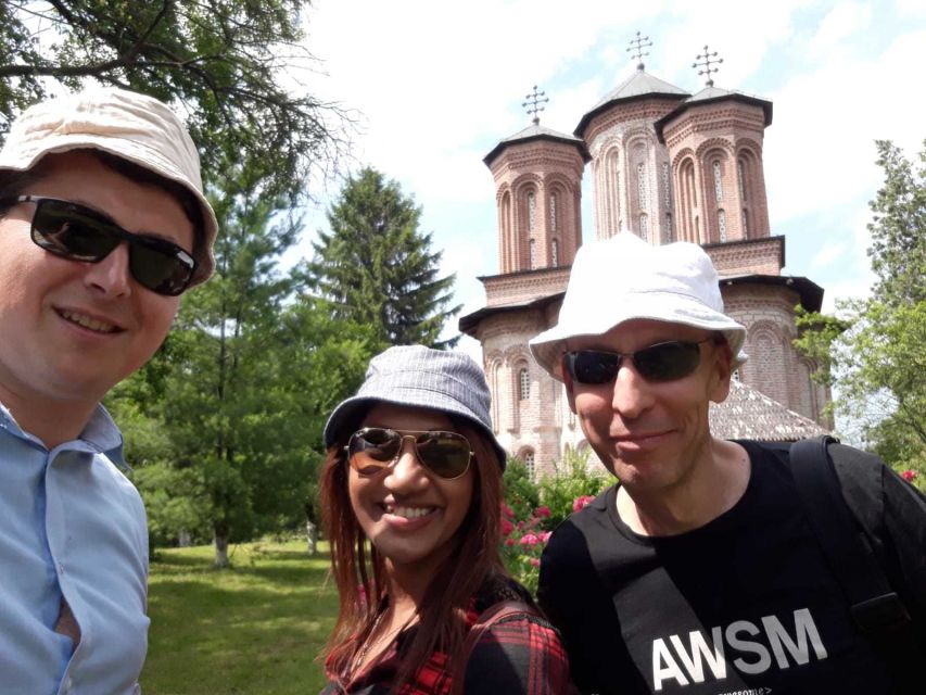 Private Half Day Trip to Snagov Monastery & Mogosoaia - What the private format changes