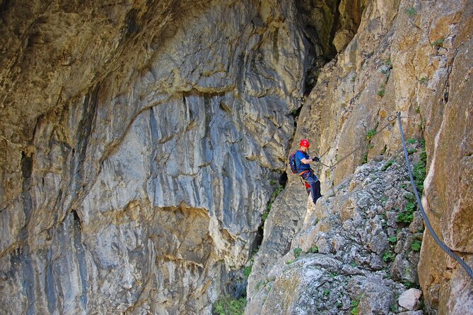 Private Hiking OR Climbing Experience in beaufitul gorges - The top brings the payoff