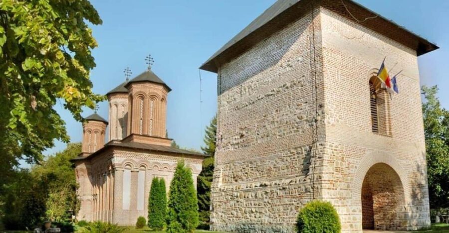 Private Tour from Bucharest to Dracula's tomb and Mogosoaia - The tomb of Vlad Țepeș, legend with a historical edge
