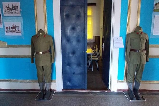Private Tour: Story of Communism in Bucharest - What the private format adds