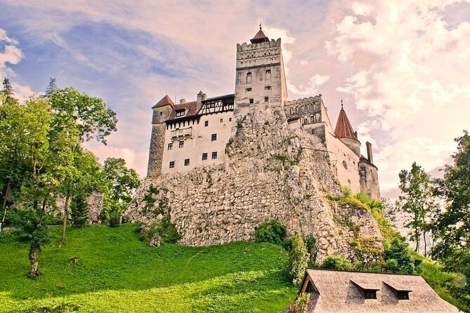 Private Tour to Dracula's Castle, Brașov City & Peleș Castle - Peleș Castle and the royal road through Sinaia