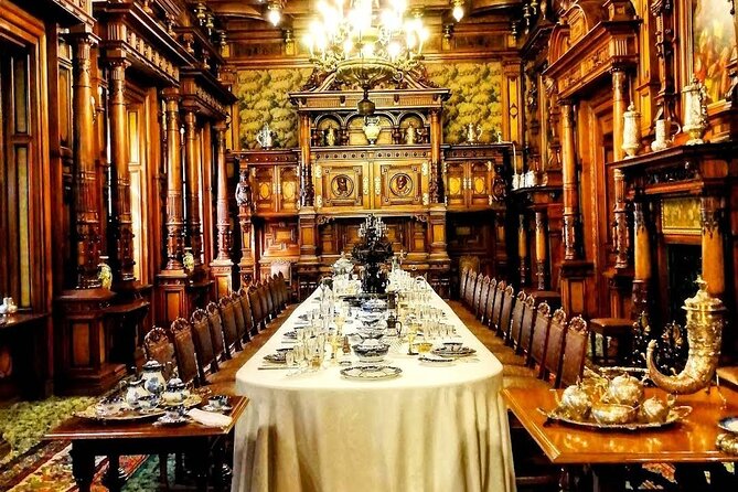 Private Tour to Dracula's Castle, Brașov City & Peleș Castle - The guide, vehicle, and pace of the day