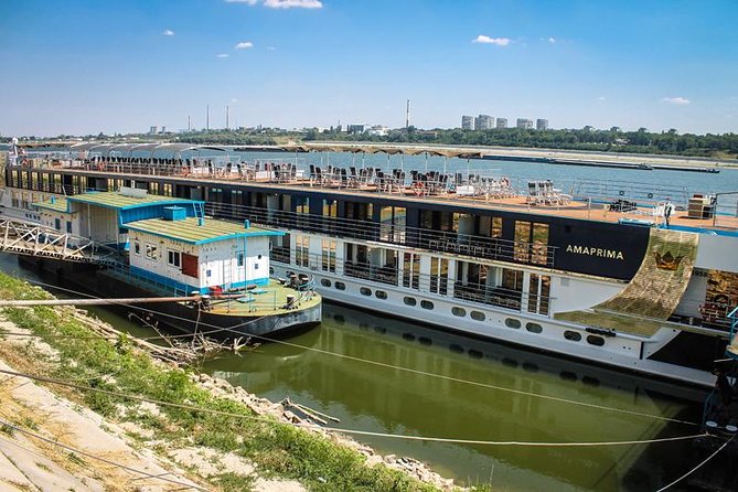 Private transfers Bucharest - Danube docks (Giurgiu or Oltenita) - Leaving central Bucharest for Giurgiu Port