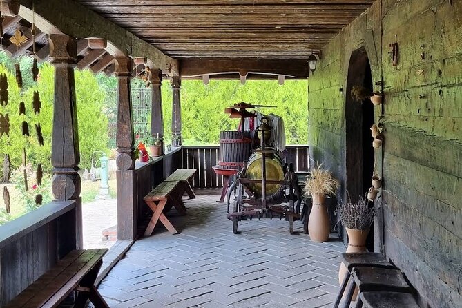 Private Wine Tasting in Cellar and the Winemaking process - Who will enjoy this wine day most