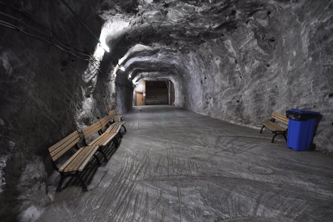Salt Mine & Mud Volcanoes - The guide makes the private format worthwhile