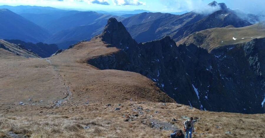 SB05 - Carpathian Heights: Hiking to Bâlea Cascada & Lake - Key points at a glance