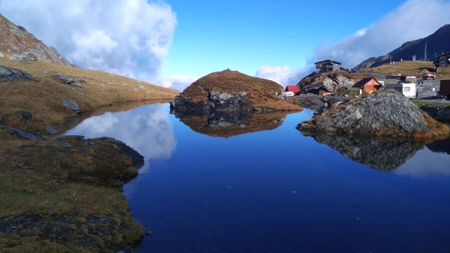 SB05 - Carpathian Heights: Hiking to Bâlea Cascada & Lake - Returning by bus or cable car