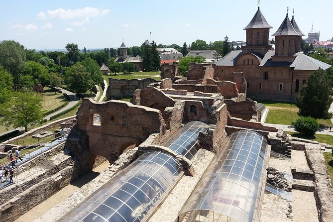 Searching for Dracula: Private Day Trip from Bucharest - The 1,480 steps to Poienari Fortress
