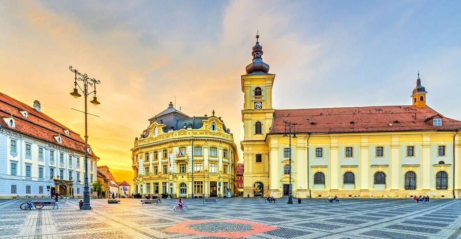 Sibiu: Daily Sightseeing Guided Tour - Why this short walk works so well in Sibiu