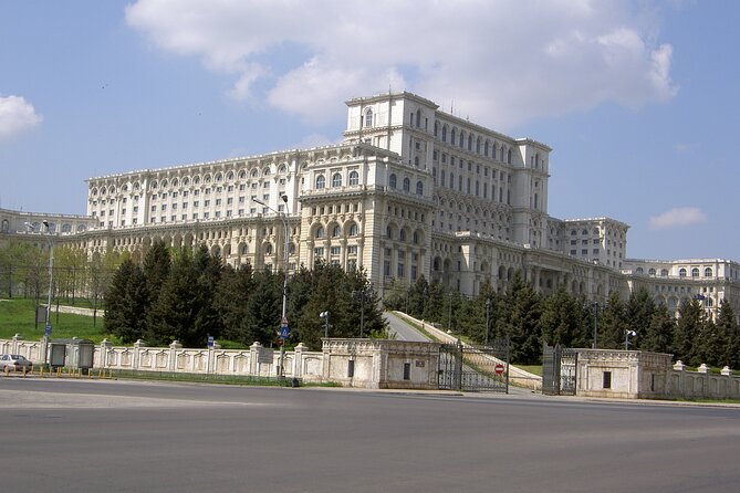 Skip the Line Ticket of the Palace of Parliament in Bucharest - What you see during the one-hour visit